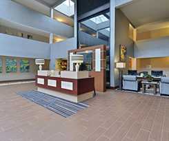Hotel Quality Suites Nashville Airport