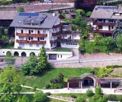 Villa Hubertus Apartments