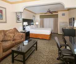 Holiday Inn Express and Suites Bakersfield Central, An Ihg