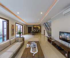 White Lotus Villas