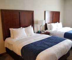 Hotel Comfort Inn and Suites Airport