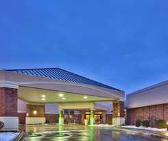 HOLIDAY INN ROCHESTER AIRPORT