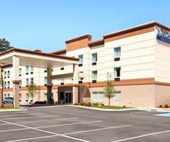 Hotel Baymont By Wyndham Savannah South