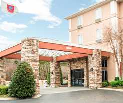 Comfort Suites Airport