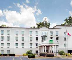 Hotel Wingate by Wyndham Athens Near Downtown 
