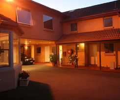Motel Elphin and Serviced Apartments