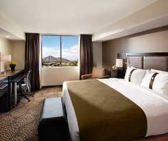 Holiday Inn and Suites Phoenix Airport North, An Ihg