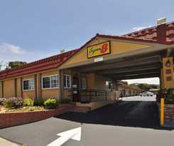 Super 8 By Wyndham Monterey