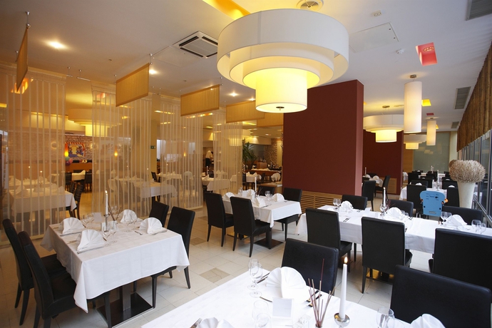 Falkensteiner Club Funimation Borik