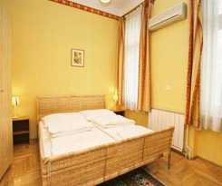 Club Apartments Y Rooms