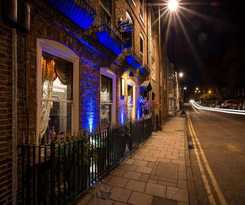 Oyo The Townhouse