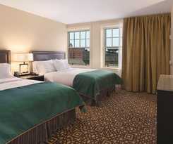  DoubleTree Suites by Hilton Hotel Detroit Downtown - Fort Shelby