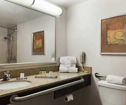 Hotel Doubletree By Hilton Detroit - Dearborn