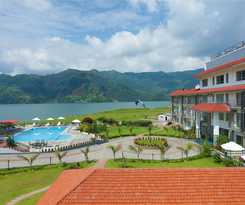 Hotel Waterfront Resort By Kgh Group