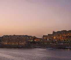 Hotel Verdi St George's Bay Marina