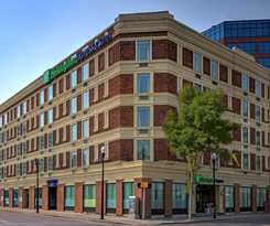  Quality Inn & Suites Regina Downtown