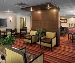 Hotel Spark by Hilton Denver International Airport