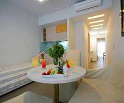  Palm Beach Apartments - Studio