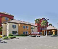 Hotel Comfort Suites