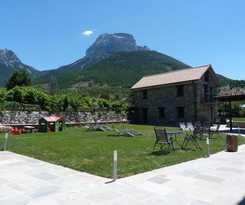 Apartamentos Puerta de Ordesa Garden