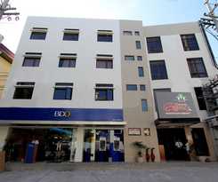 Crown Regency Courtyard Resort
