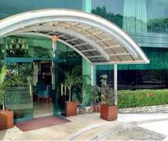 Garden Plaza