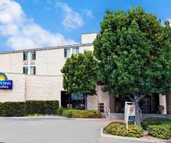 Hotel Days Inn and Suites By Wyndham Fullerton