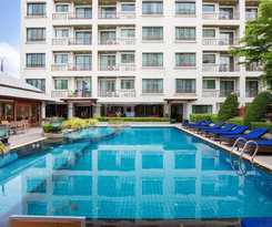 Lasalle Suites and Residence