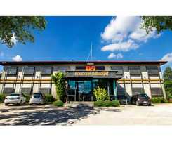 B2 Airport Boutique and Budget