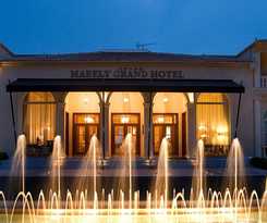 Hotel Mabely Grand