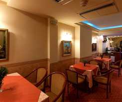 Glam Hotel