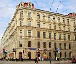 Cinnamon Sally Backpackers