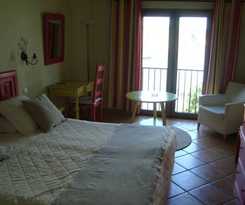 Le Relais Des Trois Mas