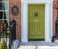 Stauntons On The Green