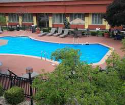 Hotel Clarion Detroit Metro Airport