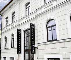 Hotel Moon Garden Art