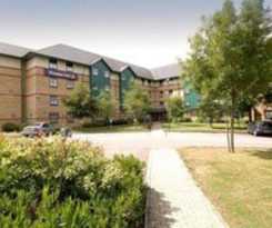 Premier Inn Luton Airport