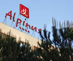  The Patio Suite Hotel