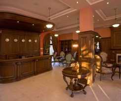 Hotel Chinar