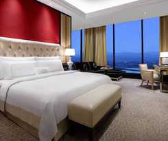 Hotel The Trans Luxury