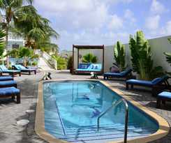 Hotel Dolphin Suites and Wellness Curacao