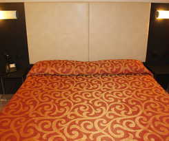 Raya Hotel