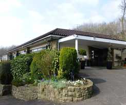 Hotel Oyo The Bridge House