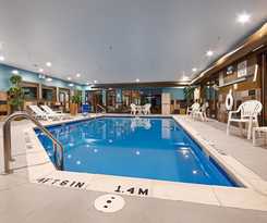 Spark by Hilton Oak Forest