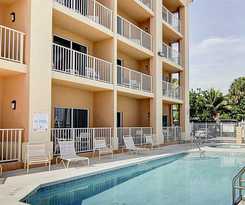 Hotel Hutchinson Island Plaza Hotel and Suites
