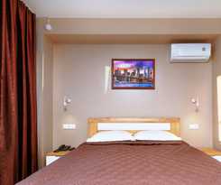 Hotel Discovery Hotel