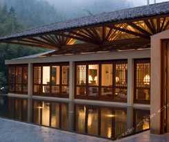Hotel Crosswaters Ecolodge and Spa