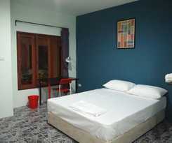 Hotel Studio 77
