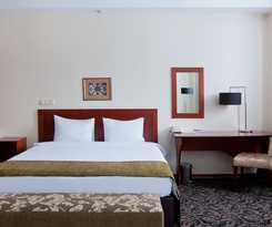 Hotel Benefit Plaza Congress