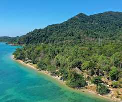The Tropical Beach Resort
